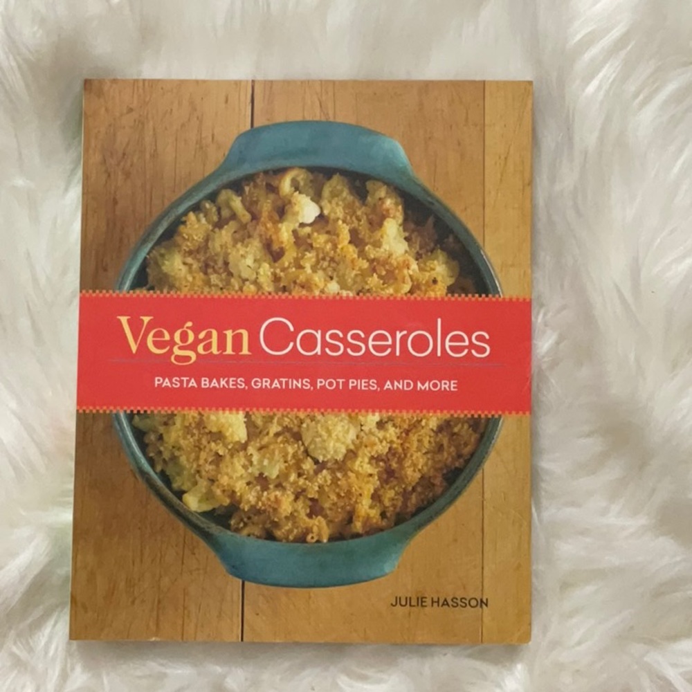 Vegan Casseroles book by Julie Hasson - Picture 1 of 2